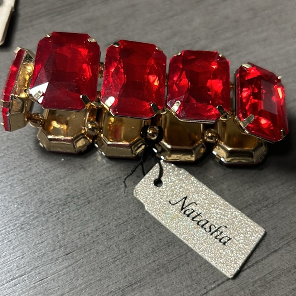 Natasha Link Red 🌺bracelet - Picture 2 of 3